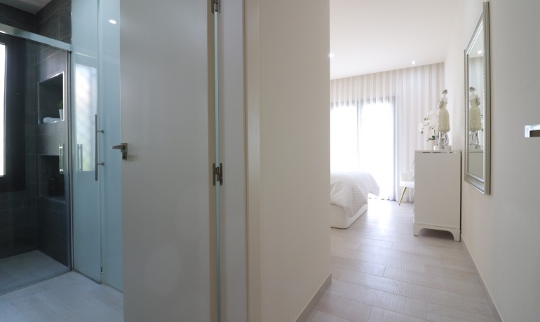 Herverkoop - Villa -
Algorfa* - La Finca Golf Resort