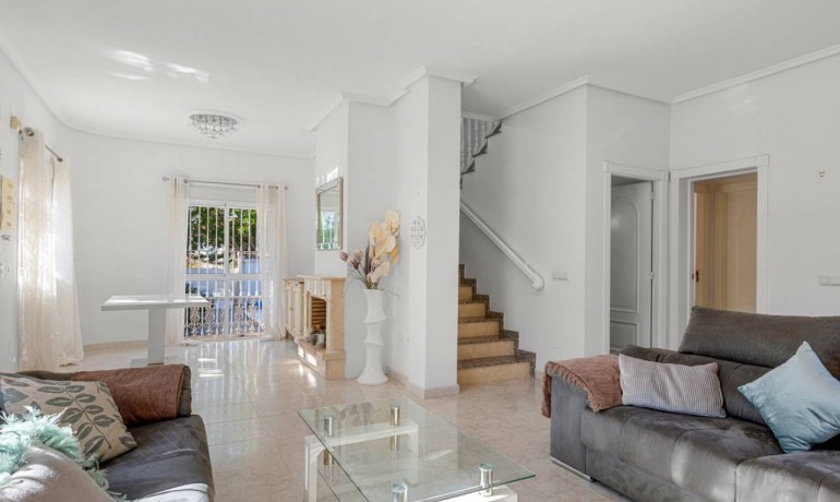 Venta - Villa -
Ciudad Quesada - Doña Pepa