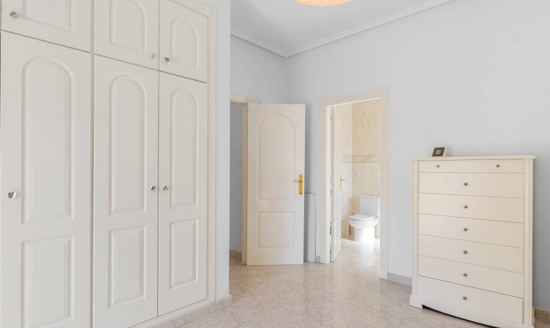 Venta - Villa -
Ciudad Quesada - Doña Pepa