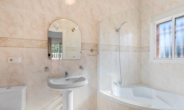 Venta - Villa -
Ciudad Quesada - Doña Pepa