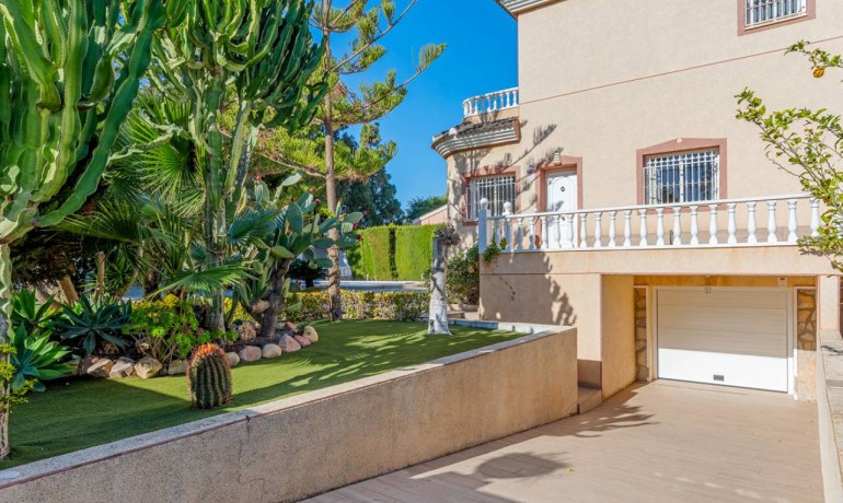 Venta - Villa -
Ciudad Quesada - Doña Pepa