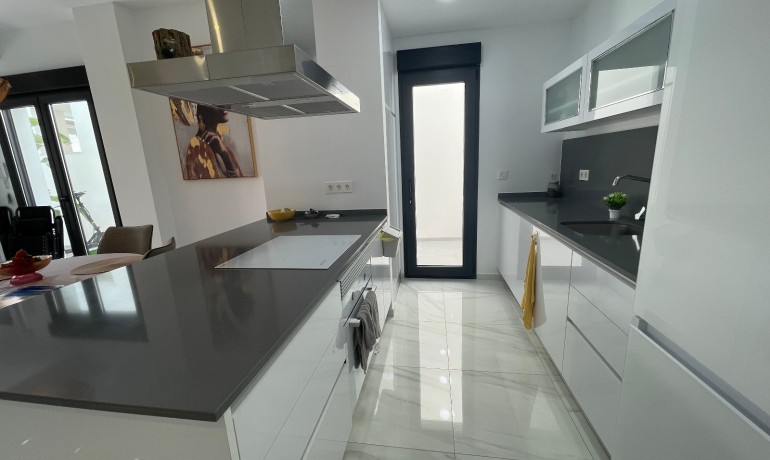 Herverkoop - Villa -
Benijofar* - Benijofar - Village