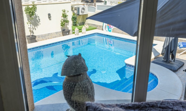 Herverkoop - Villa -
Benijofar* - Benijofar - Village