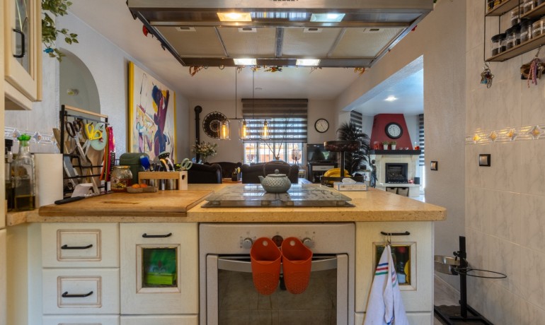 Herverkoop - Villa -
Benijofar* - Benijofar - Village