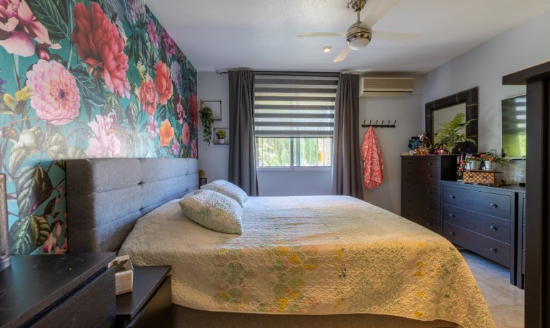 Herverkoop - Villa -
Benijofar* - Benijofar - Village