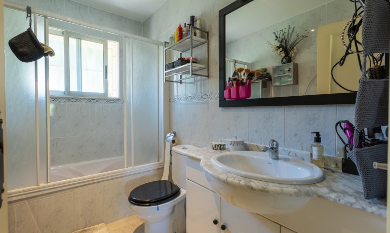 Herverkoop - Villa -
Benijofar* - Benijofar - Village