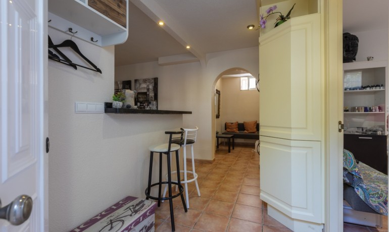 Herverkoop - Villa -
Benijofar* - Benijofar - Village