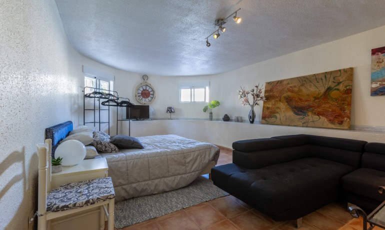 Herverkoop - Villa -
Benijofar* - Benijofar - Village