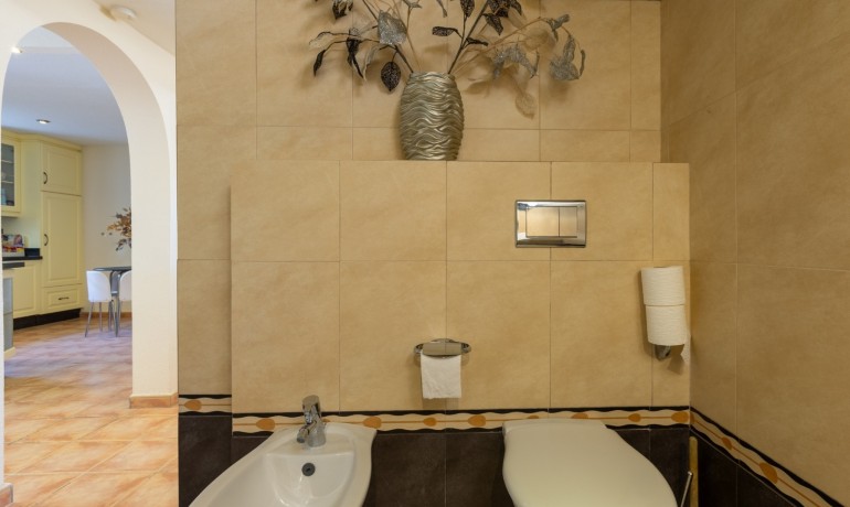 Herverkoop - Villa -
Benijofar* - Benijofar - Village