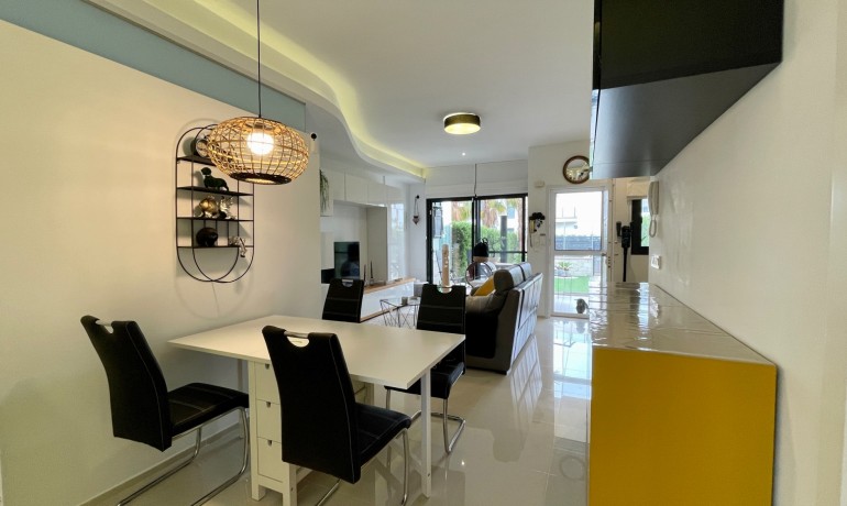 Revente - Appartement / Flat -
Orihuela Costa* - Los Dolses*