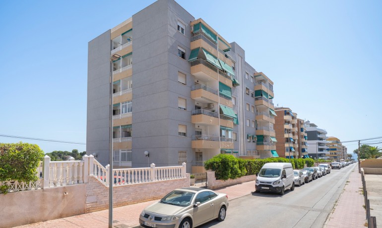 Herverkoop - Appartement / Flat -
Orihuela Costa* - Punta Prima