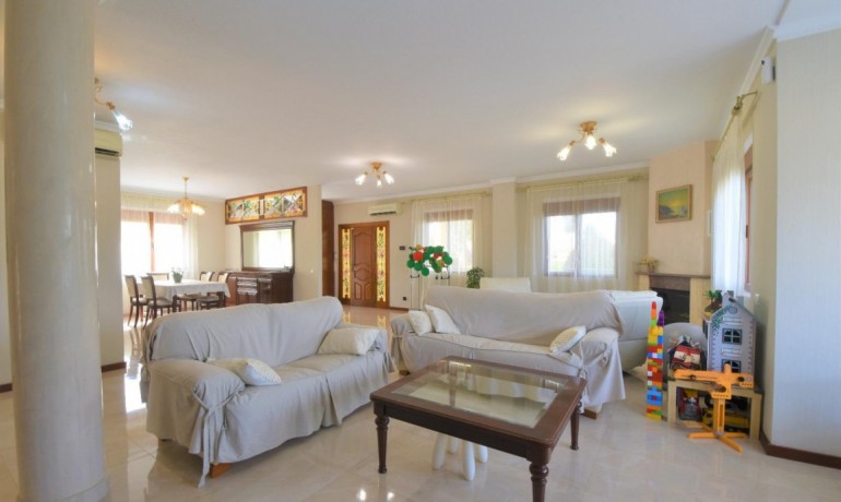 Herverkoop - Villa -
Cuidad Quesada* - Ciudad Quesada