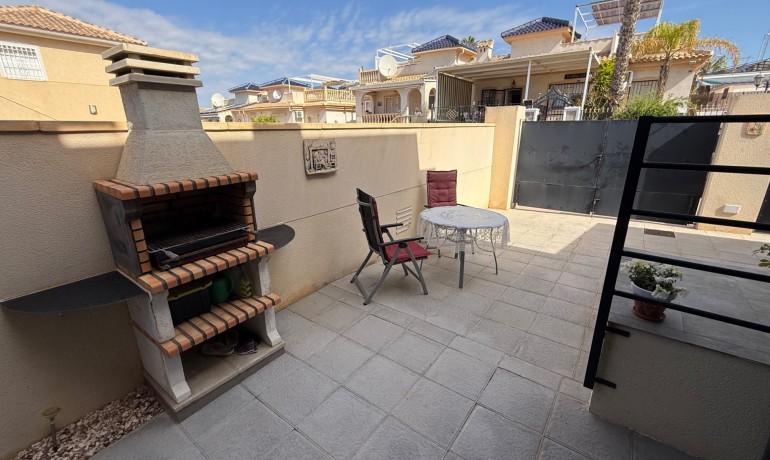 Herverkoop - Villa -
Cuidad Quesada* - Rojales