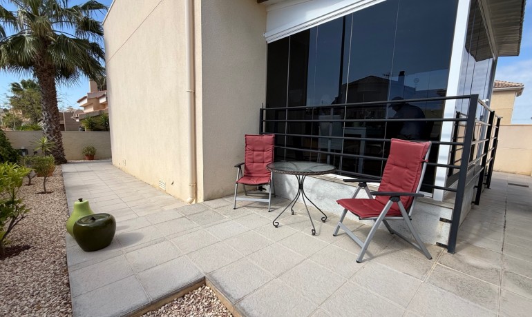 Herverkoop - Villa -
Cuidad Quesada* - Rojales