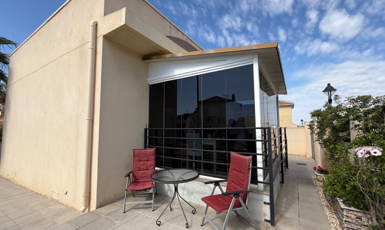 Herverkoop - Villa -
Cuidad Quesada* - Rojales