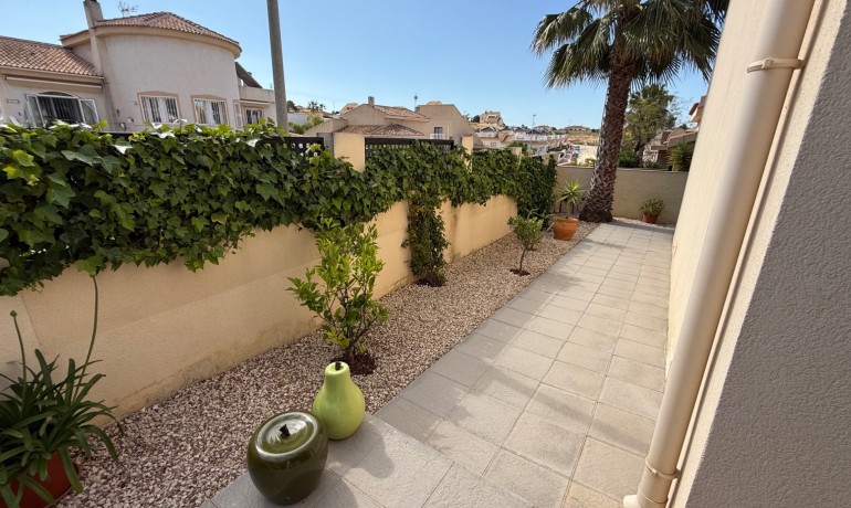 Herverkoop - Villa -
Cuidad Quesada* - Rojales