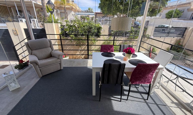 Herverkoop - Villa -
Cuidad Quesada* - Rojales