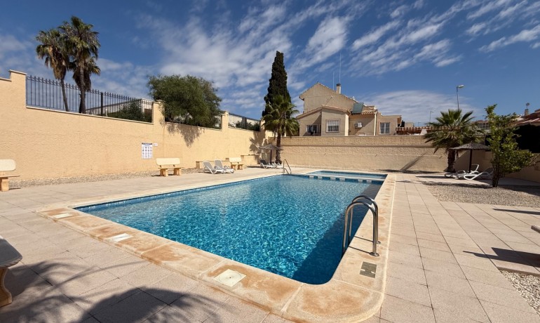 Herverkoop - Villa -
Cuidad Quesada* - Rojales