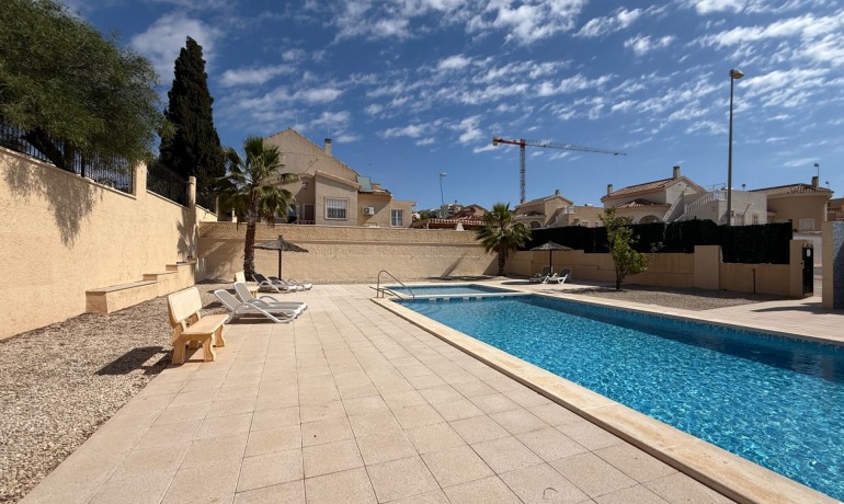 Herverkoop - Villa -
Cuidad Quesada* - Rojales