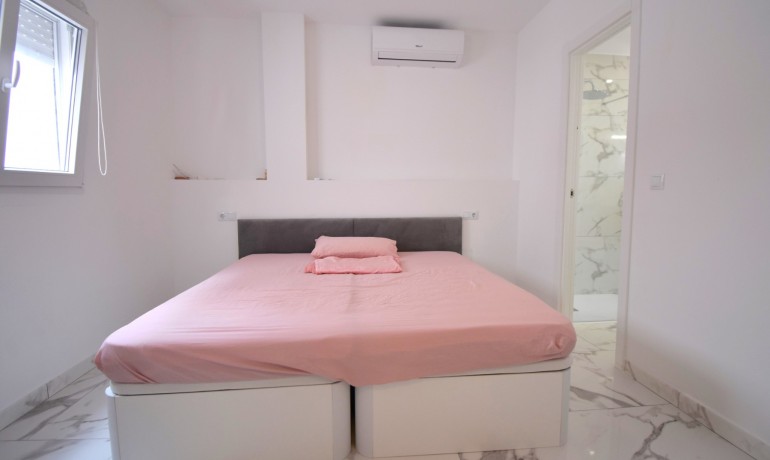 Venta - Apartamento / piso -
Orihuela Costa - Villamartin