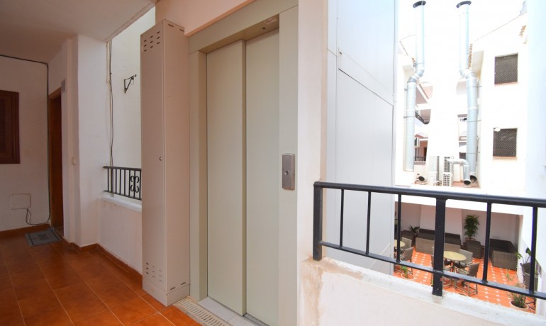 Venta - Apartamento / piso -
Orihuela Costa - Villamartin