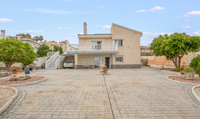 Venta - Villa -
Algorfa