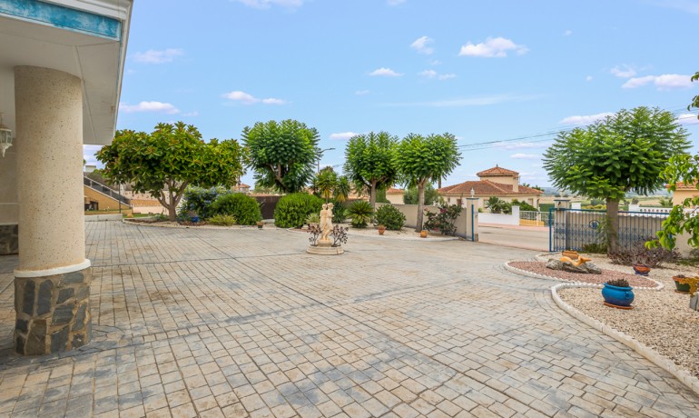 Venta - Villa -
Algorfa