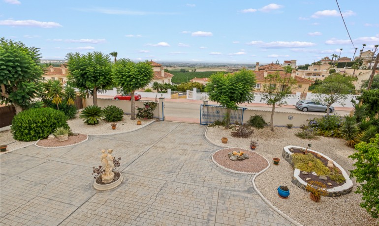 Venta - Villa -
Algorfa