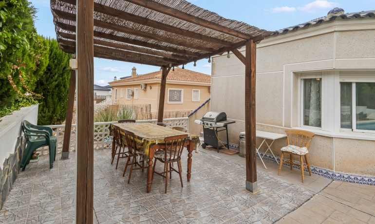 Venta - Villa -
Algorfa