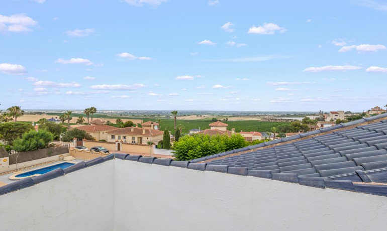 Venta - Villa -
Algorfa