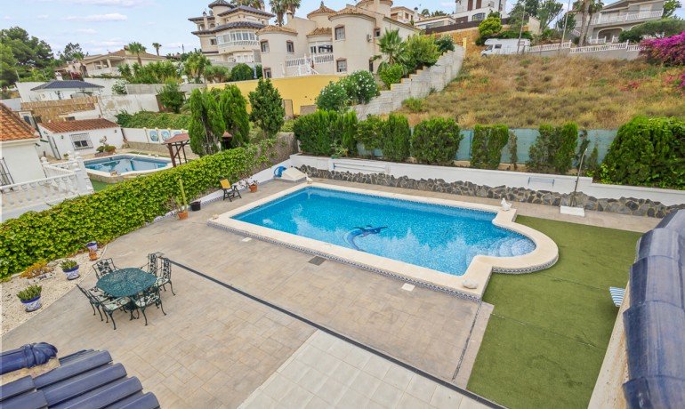 Venta - Villa -
Algorfa