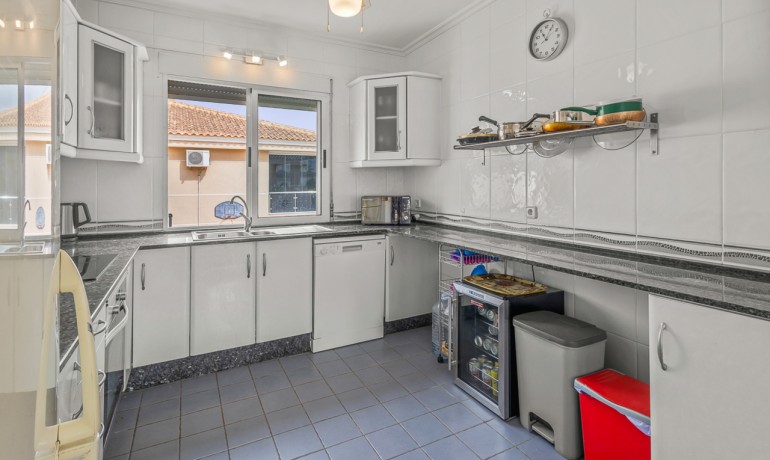 Venta - Villa -
Algorfa