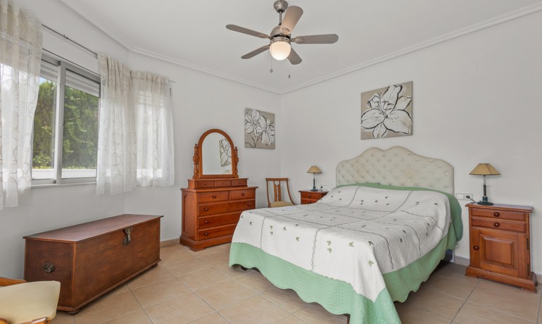 Venta - Villa -
Algorfa