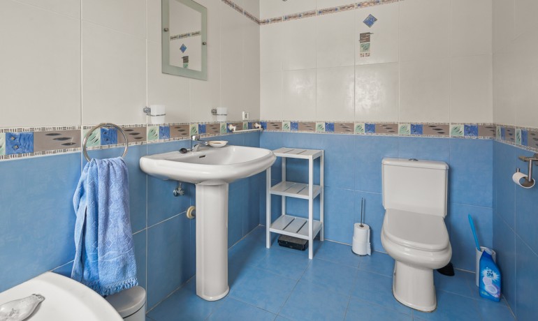 Venta - Villa -
Algorfa