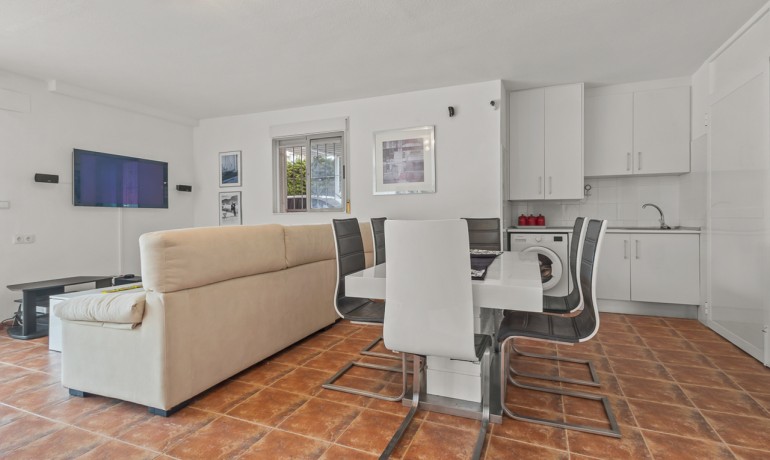 Venta - Villa -
Algorfa