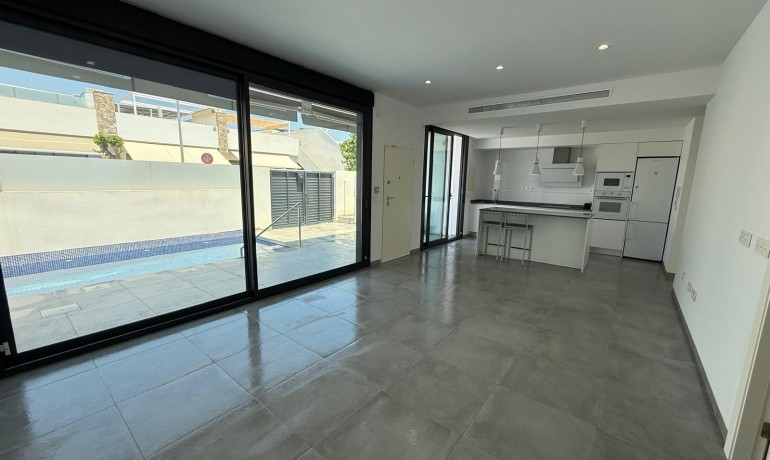 Herverkoop - Villa -
Pilar de la Horadada* - Pilar de la Horedada*