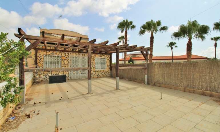 Herverkoop - Reclame -
Villamartin