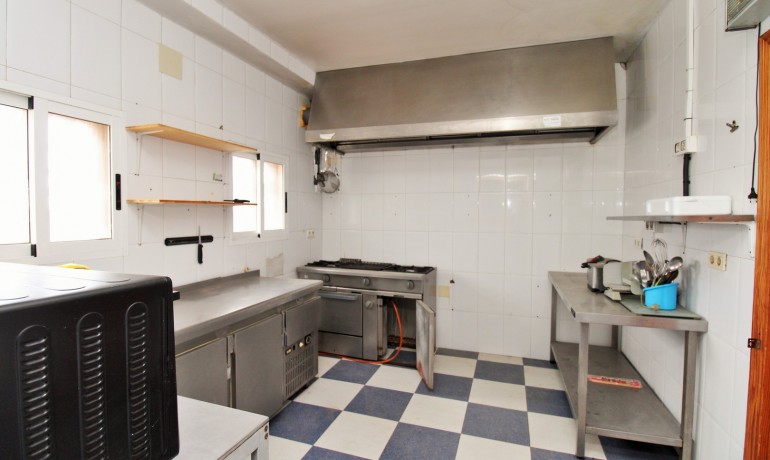 Herverkoop - Reclame -
Villamartin