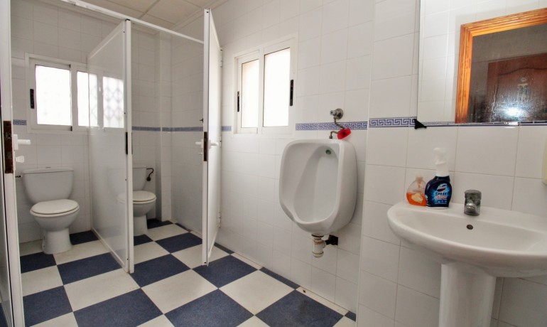 Herverkoop - Reclame -
Villamartin