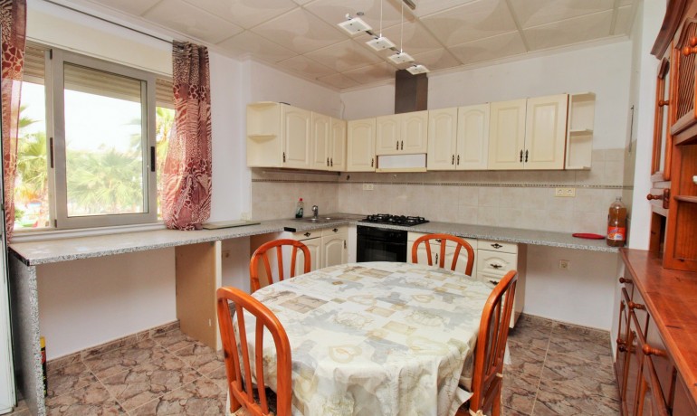 Herverkoop - Reclame -
Villamartin