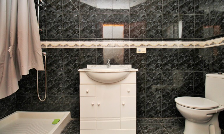 Herverkoop - Reclame -
Villamartin