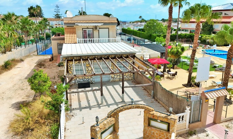 Herverkoop - Reclame -
Villamartin