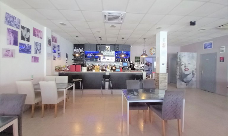 Herverkoop - Reclame -
Guardamar del Segura* - Guardamar del Seguras*