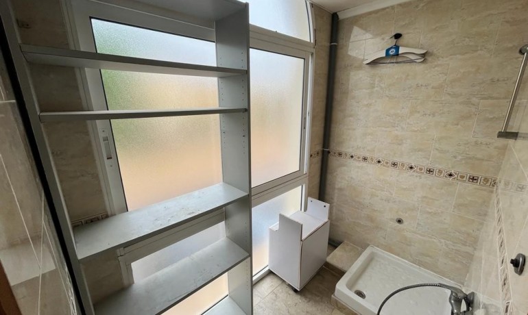 Herverkoop - Reclame -
Algorfa* - La Finca Golf Resort