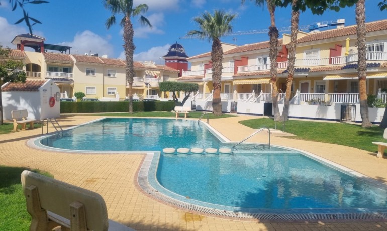 Herverkoop - Huis -
Cuidad Quesada* - Ciudad Quesada