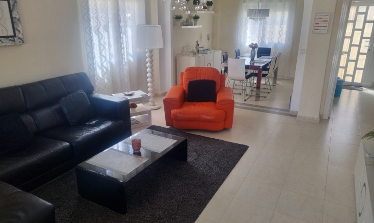 Herverkoop - Huis -
Cuidad Quesada* - Ciudad Quesada