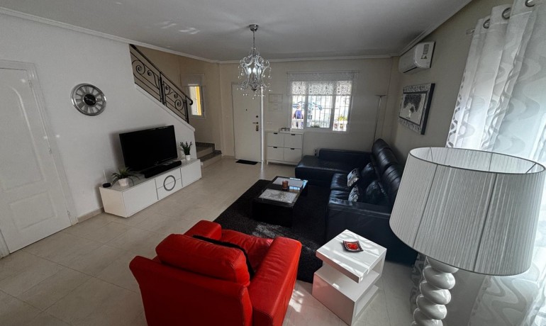 Herverkoop - Huis -
Cuidad Quesada* - Ciudad Quesada