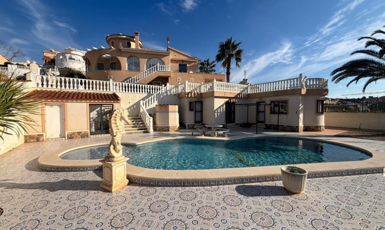 Herverkoop - Villa -
Cuidad Quesada* - La Marquesa Golf*