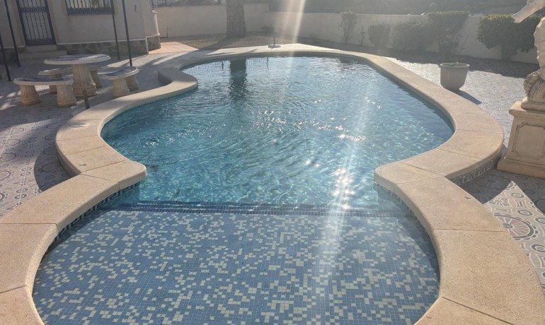 Herverkoop - Villa -
Cuidad Quesada* - La Marquesa Golf*