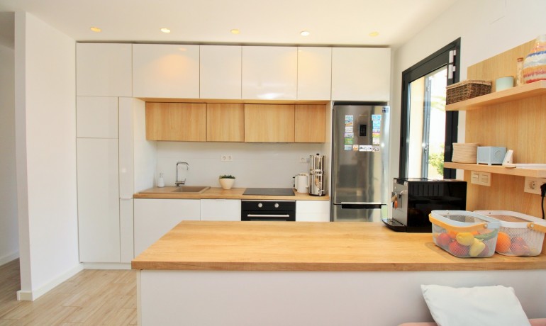 Venta - Villa -
La Zenia